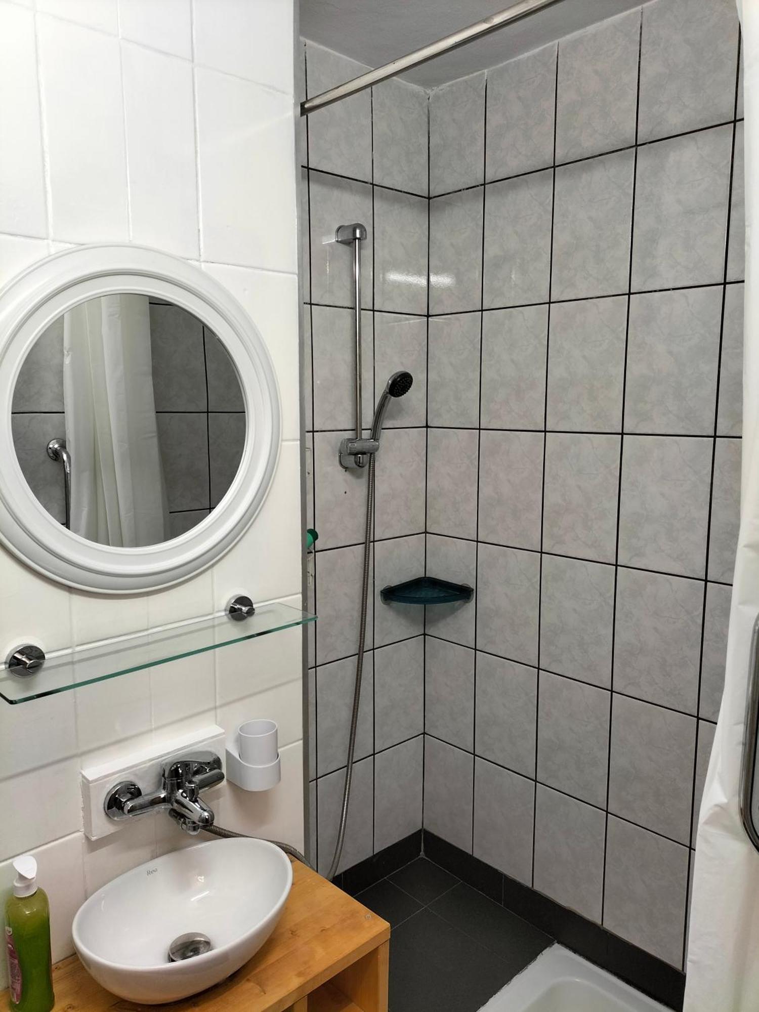 Ferienwohnung Regy Oradea Zimmer foto